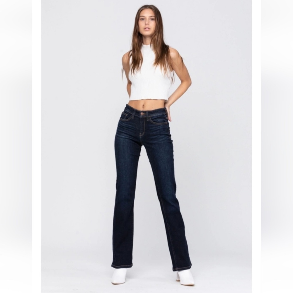 Judy Blue Size 13/31 Whiskered Dark Wash Bootcut Jeans~Frayed Hem~like New! - Picture 3 of 13